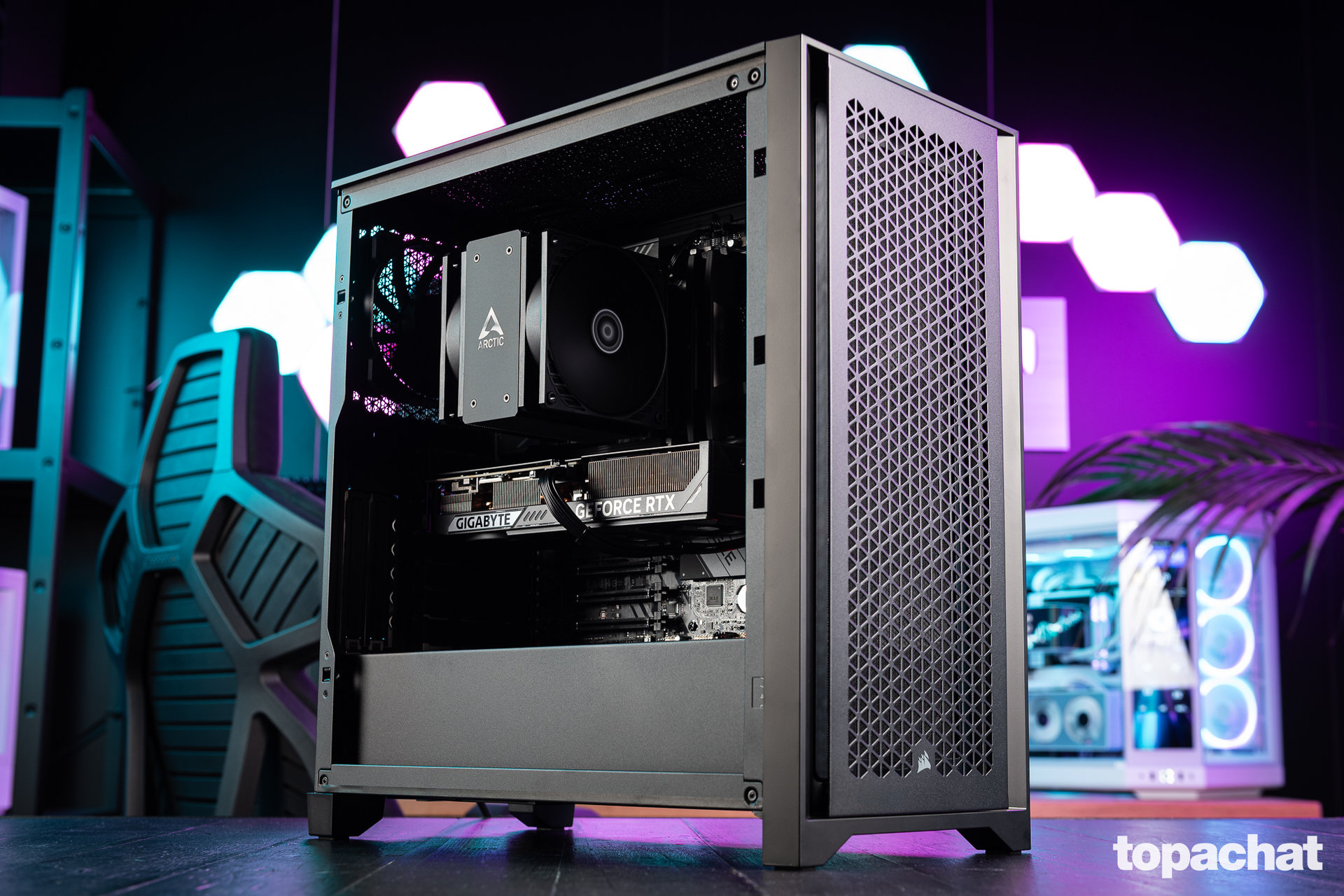 El PC Spellblade de TopAchat destaca la GeForce RTX 5070.