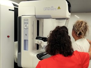 El camión Prévent’TIMM se detiene en Lourdes para una campaña
