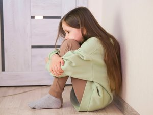 El maltrato infantil acelera el envejecimiento biológico.