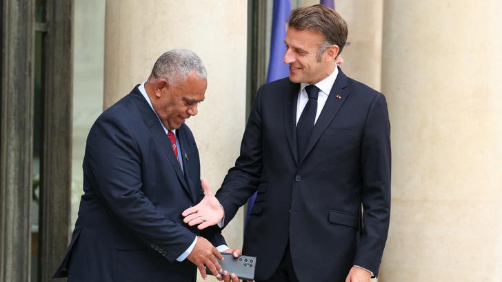 El primer ministro de Vanuatu relata una rara confesión de