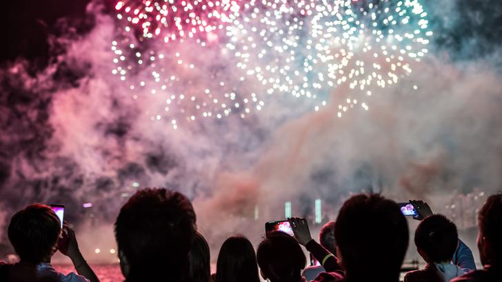 El riesgo de incendio altera las festividades del 14 de