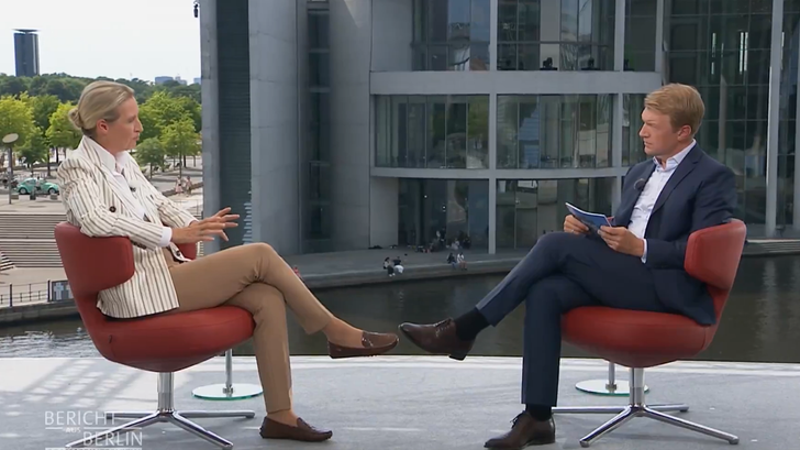 En Alemania, esta entrevista a Alice Weidel, líder de la