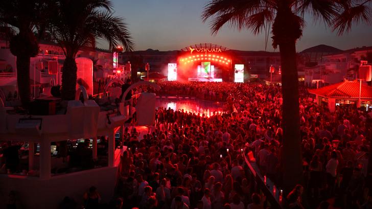 En Ibiza, la ira de los servicios de urgencia contra