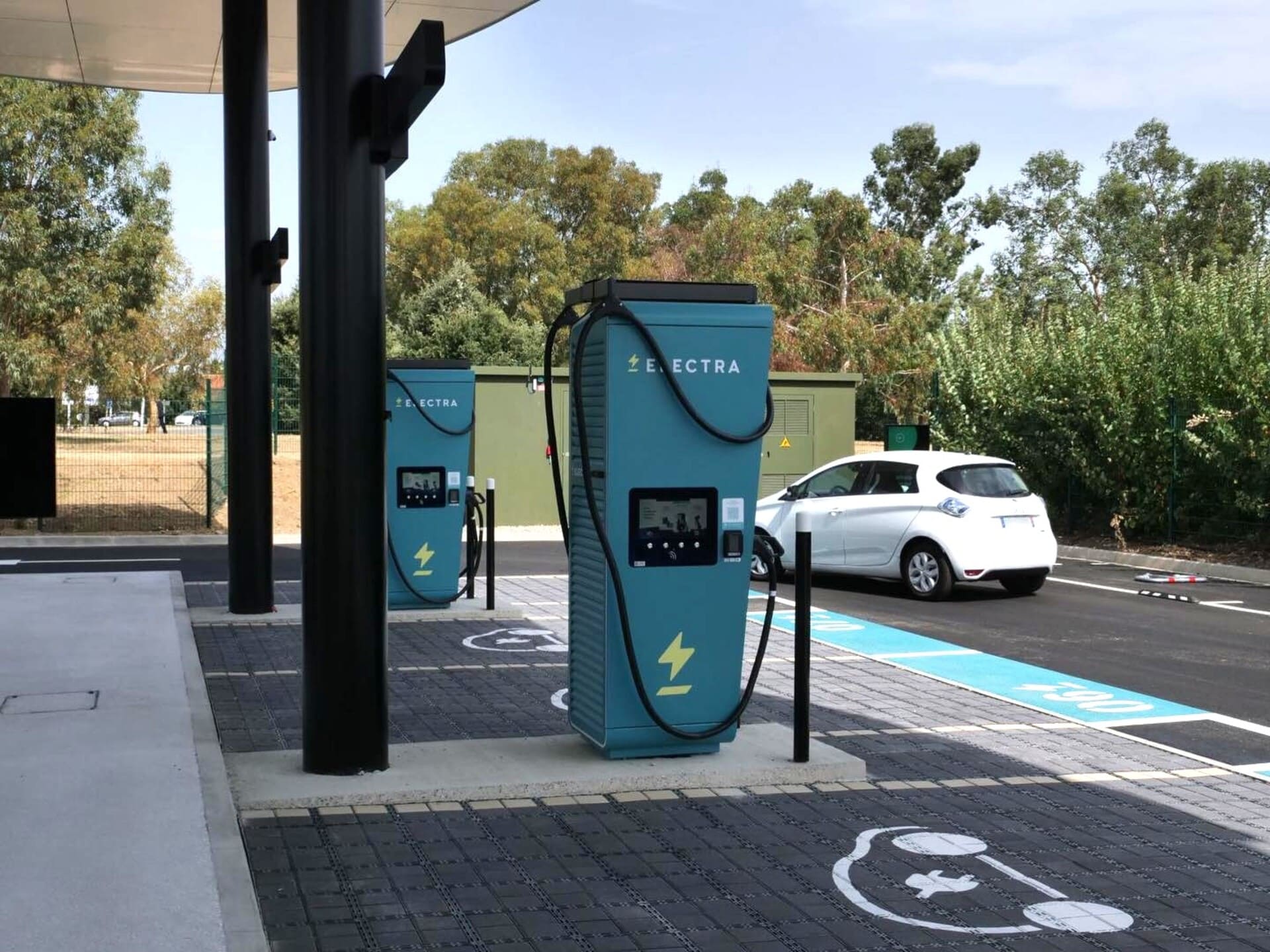En la autopista, da paso al «bornista», nuevo héroe de