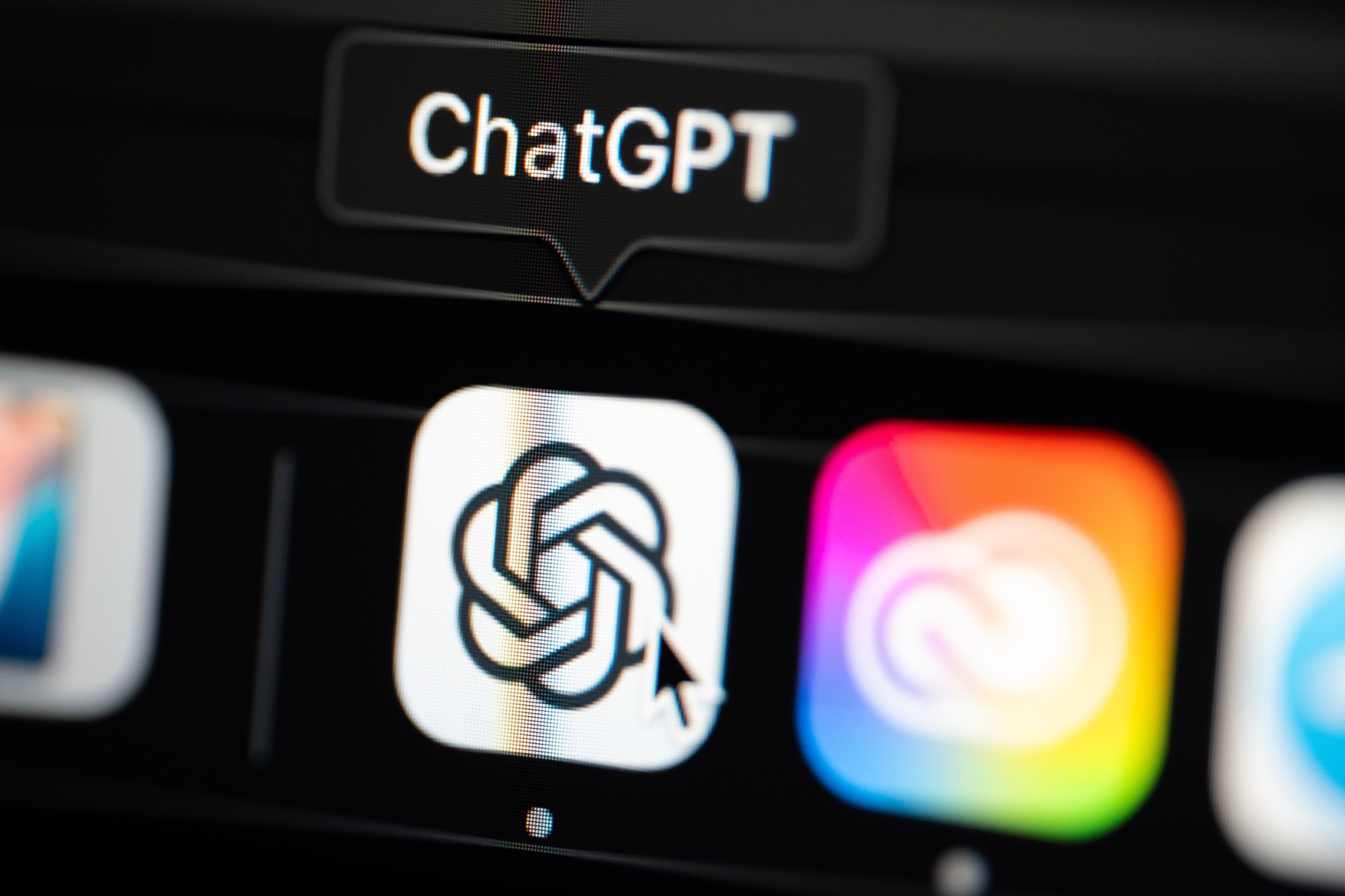 Estos cuatro códigos ocultos de ChatGPT transformarán tus prompts.