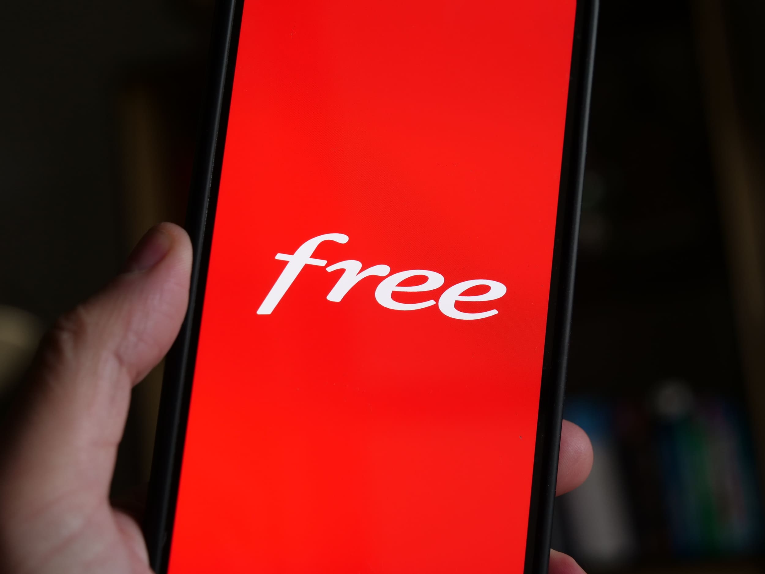 Free cuida de sus suscriptores viajeros y añade nuevos países