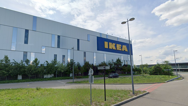 Ikea ayuda a Jean-Pierre, un persona sin hogar que dormía