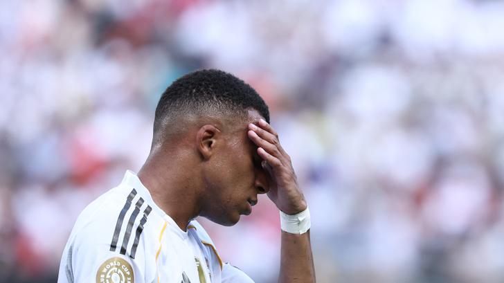 Kylian Mbappé acusado de emitir cheques sospechosos a policías, se