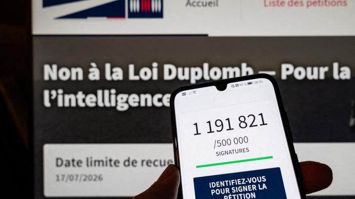 La petición contra la ley Duplomb supera el millón de