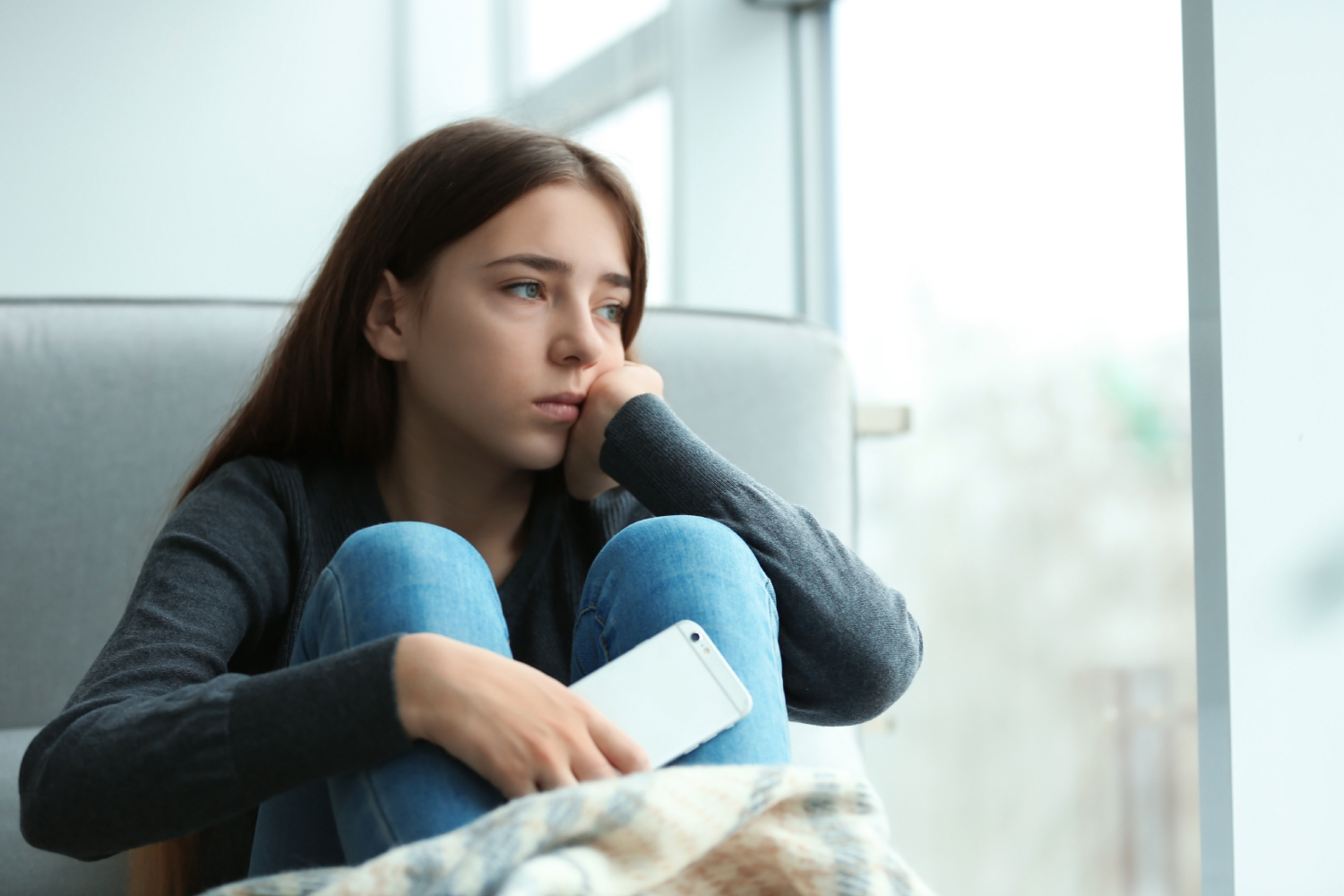 No se permiten smartphones antes de los 13 años para
