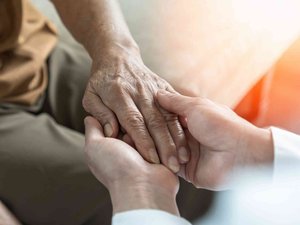 Parkinson: el lado del cuerpo donde comienza la enfermedad predice