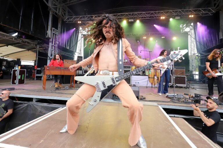 Philippe Katerine, Danakil, los Sex Pistols... El festival Ecaussystème cierra