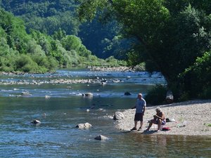 Presencia de cianobacterias en sitios de baño en Aveyron: descubre