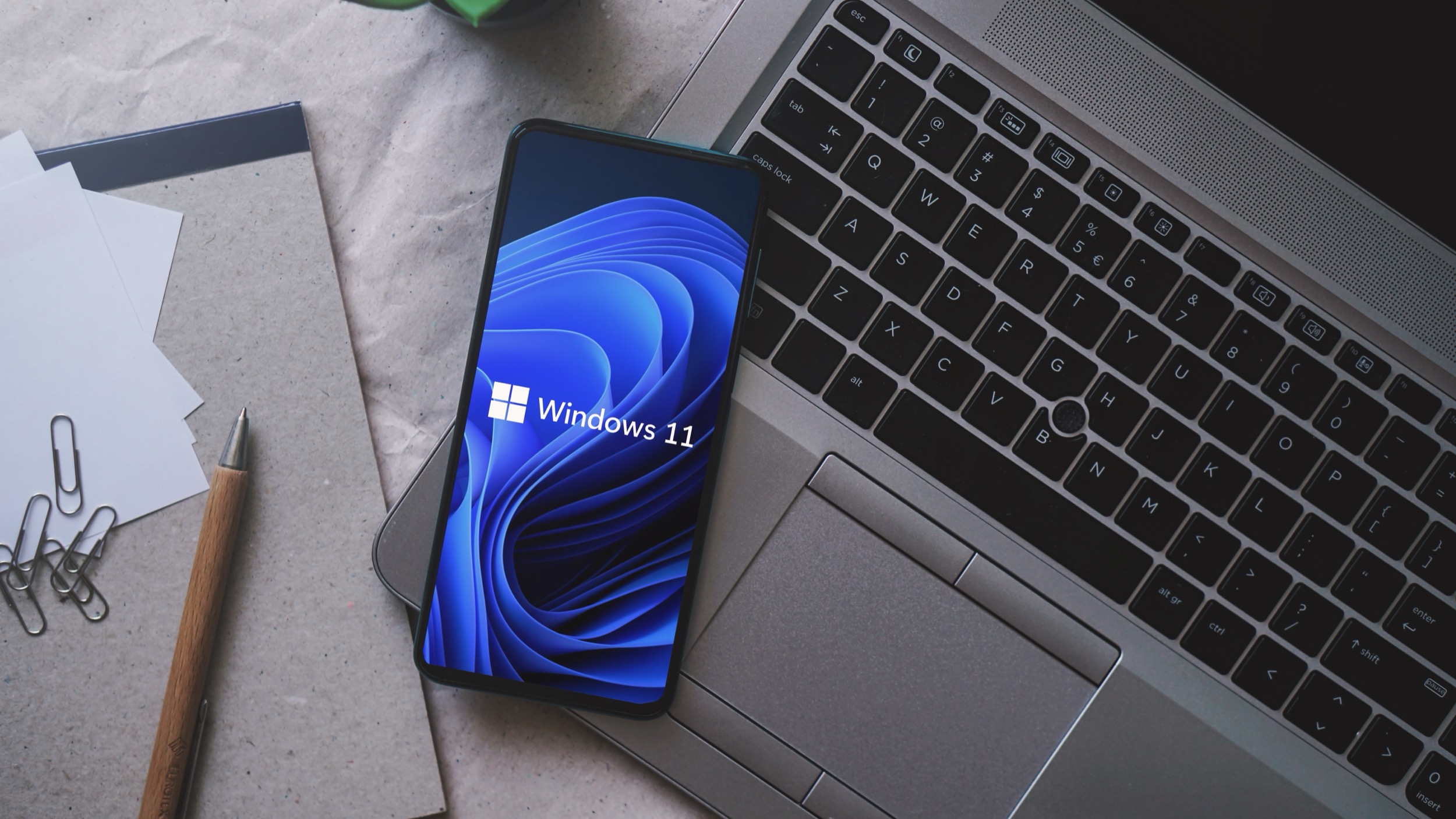 Pronto podrás controlar tu PC con Windows 11 desde tu