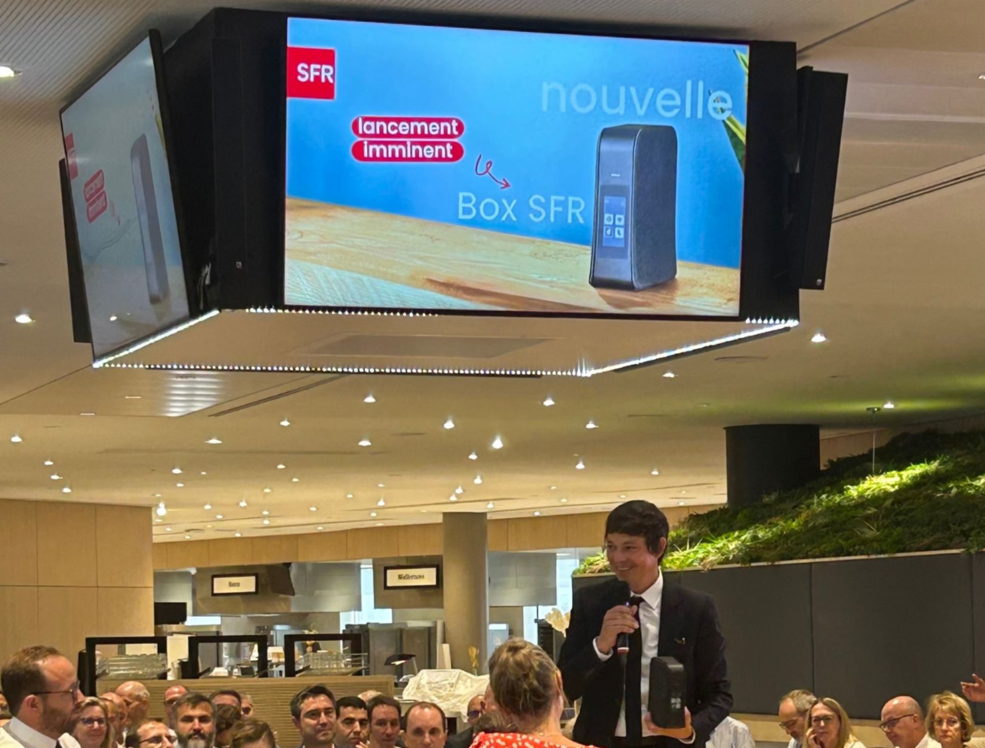 SFR se prepara para el lanzamiento de una nueva caja