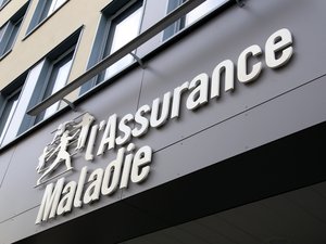Salarios de más de 4.000 €... Amigos crean una empresa