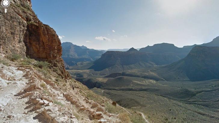 Turistas evacuados del Gran Cañón debido al rápido avance de
