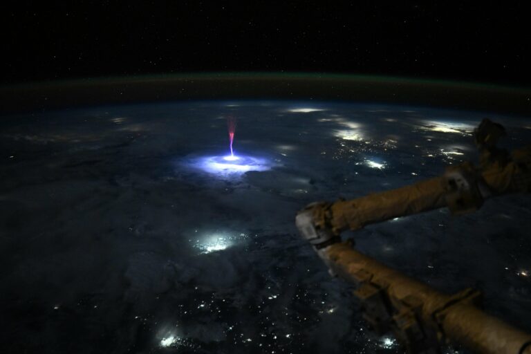 Una astronauta de la ISS captura en una foto mágica