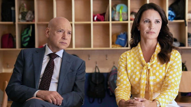 Kristin Davis (Charlotte) junto a Evan Handler (Harry Goldenblatt) en la serie. HBO