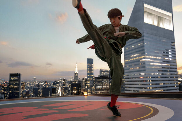 Jackie Chan, Ralph Macchio… Las leyendas regresan en el nuevo