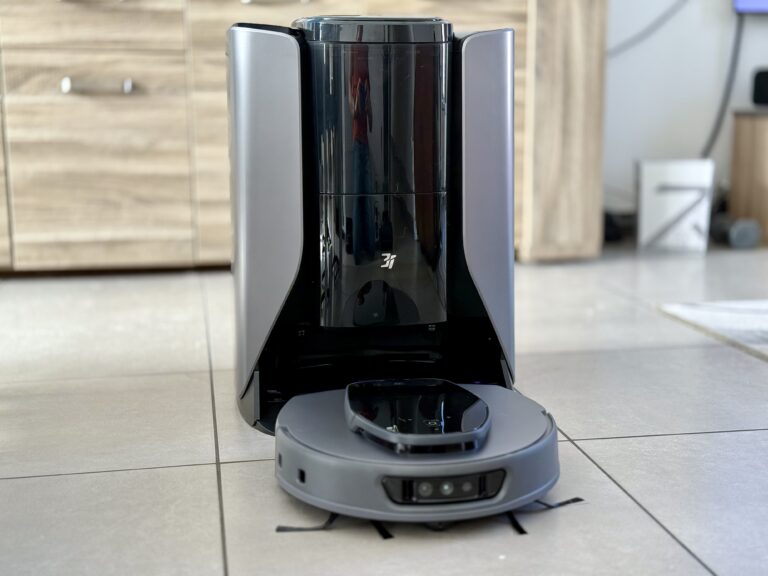 Este aspirador robot recicla el agua sucia, ¿y qué cambia