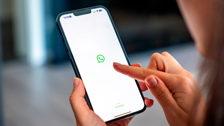 ¿Tienes un iPhone? WhatsApp ahora quiere escribir a tus seres