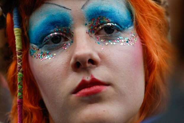 Fans con maquillaje inspirado en Chappell Roan