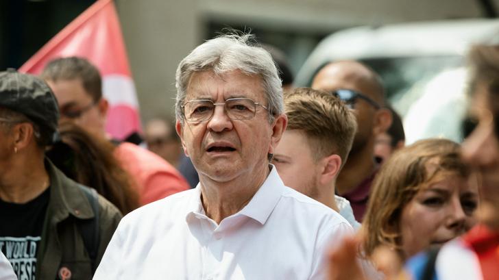 ¿Cómo Jean-Luc Mélenchon intenta avivar el inicio de la política