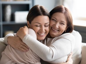 Síndrome del nido vacío: ¿cómo manejar la partida de los