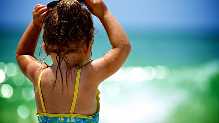 Aclamado por numerosos padres, el bikini para niñas pequeñas no