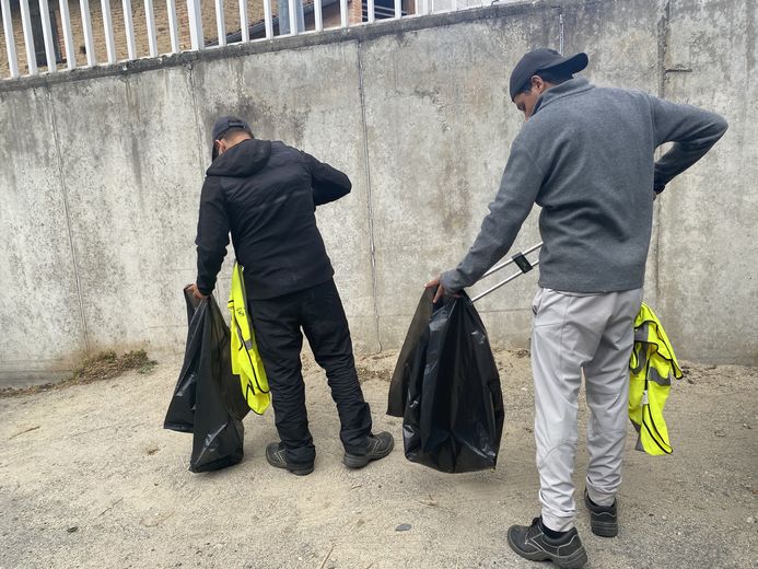 « Ahora, presto más atención »: estos jóvenes limpian la