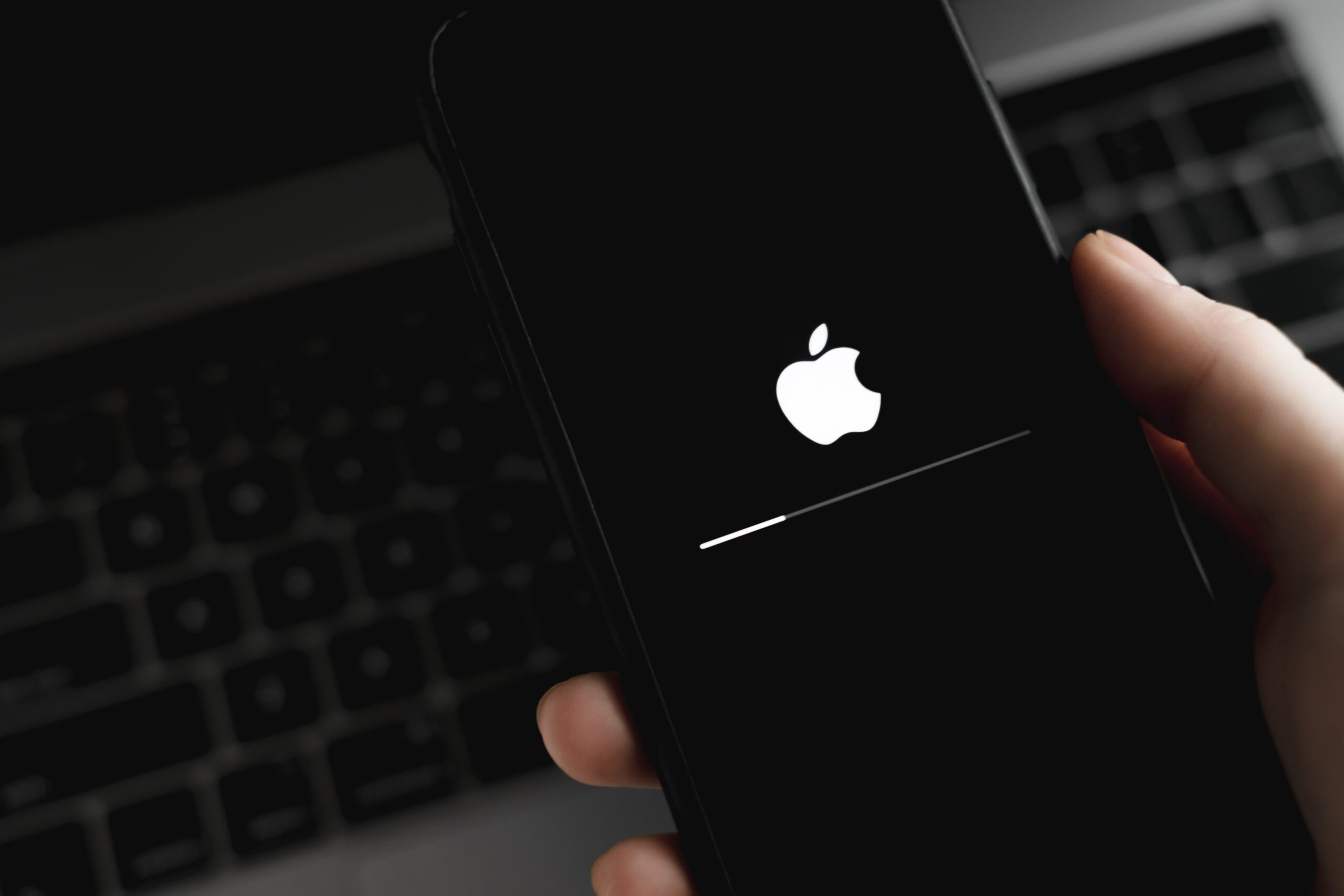 Apple anuncia haber corregido una vulnerabilidad crítica.