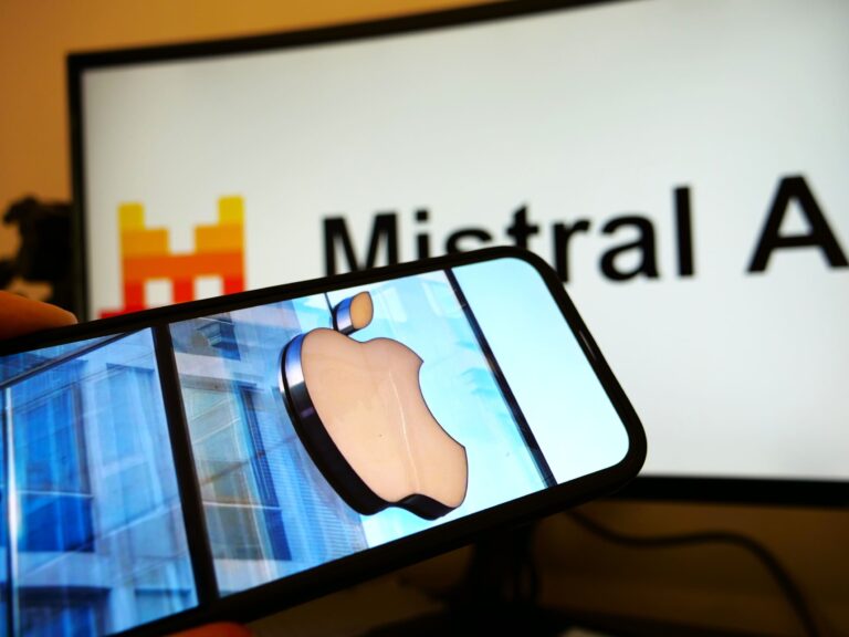 Apple quiere apoderarse del rey francés de la inteligencia artificial