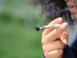Cáncer de boca: la adicción al cannabis triplica el riesgo