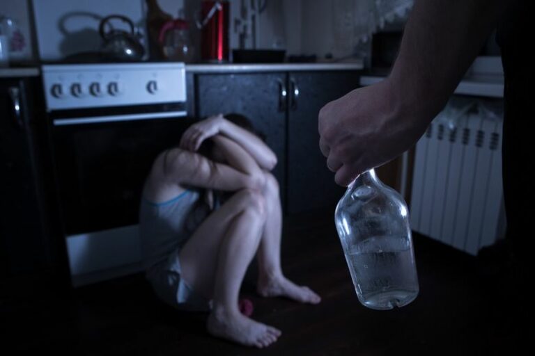 "Consumía un litro y medio de whisky al día, sin