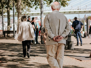 ENTREVISTA. Demasiados ancianos, pocos bebés: "Hay que prepararse sin esperar..."