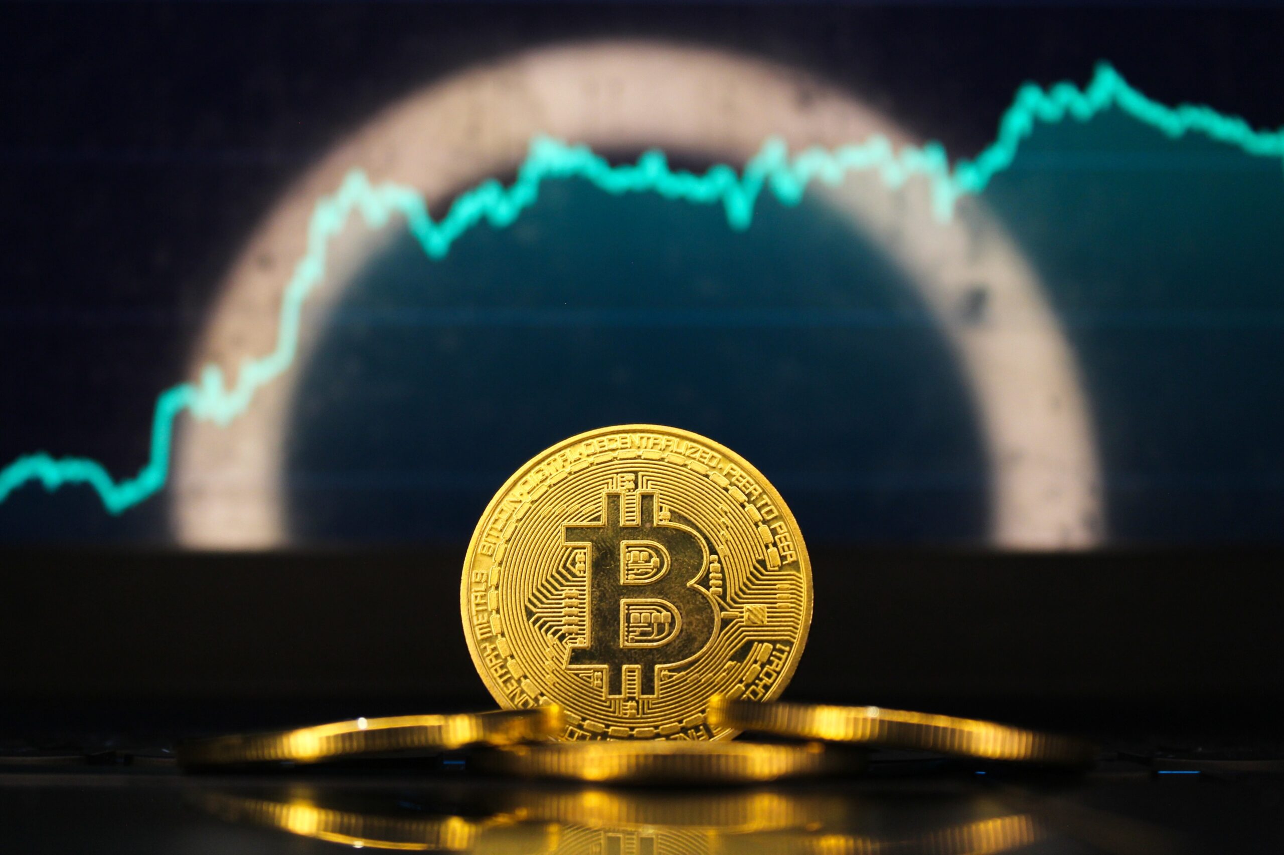 El Bitcoin alcanza un récord histórico, respaldado por la política