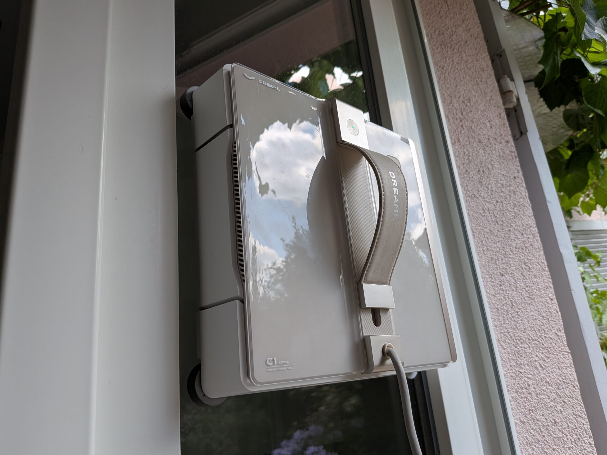 El robot limpiacristales que prefiere los ventanales a las ventanas.