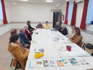 Escucha y apoyo para los cuidadores de personas mayores.