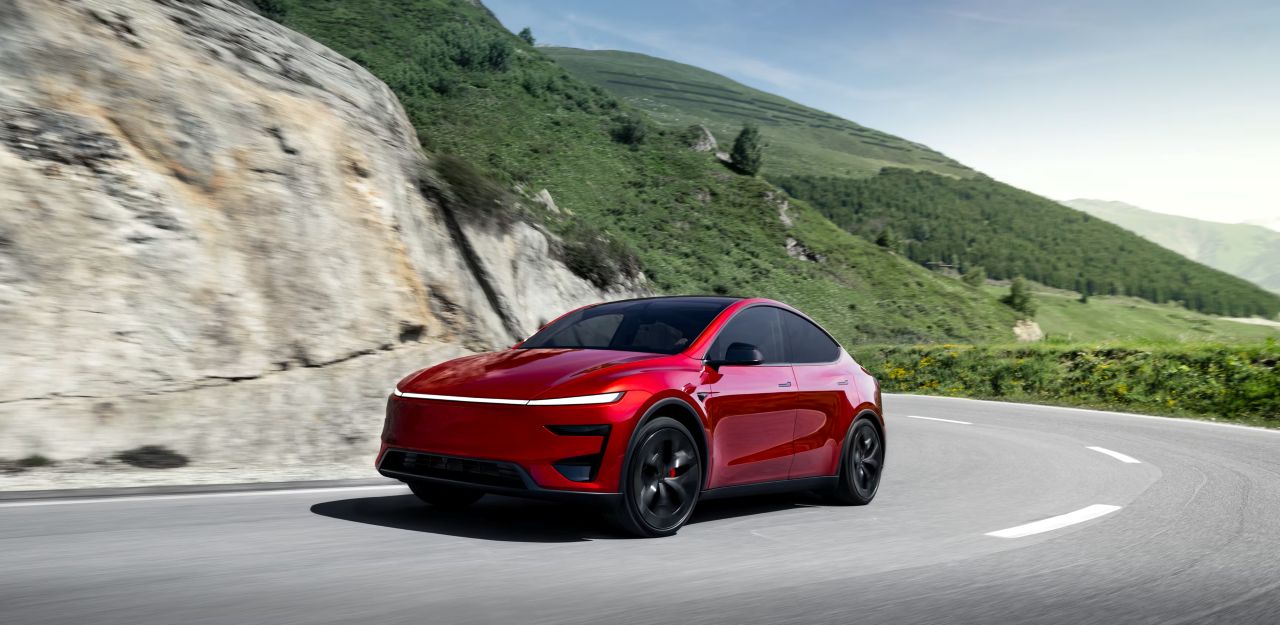 Este nuevo Tesla ha comido un león.