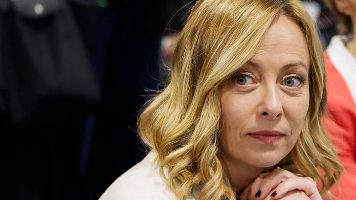 Giorgia Meloni "asqueada" por el uso de su imagen (y