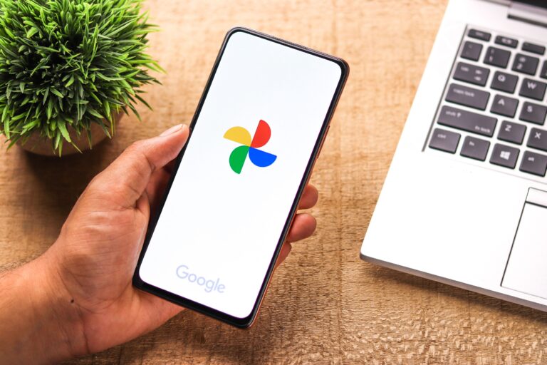 Google Photos prueba una limpieza al estilo Tinder para tus