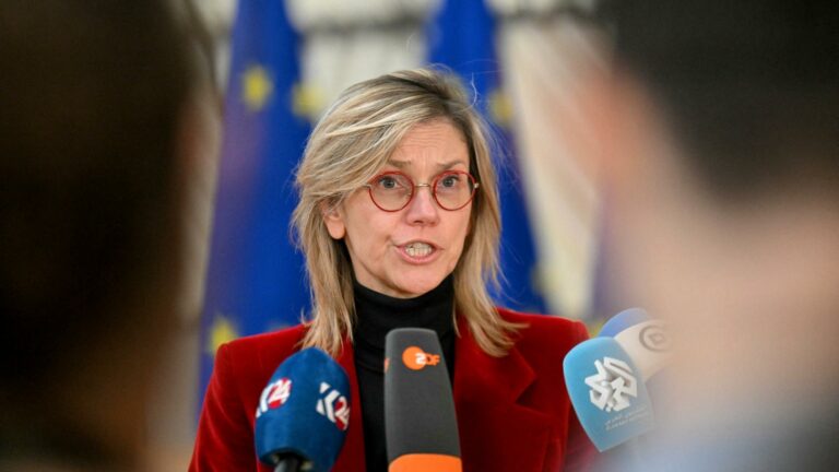La cumbre sobre el plástico termina en fracaso, Agnès Pannier-Runacher