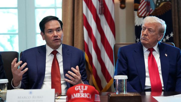 Marco Rubio acusa a Emmanuel Macron de haber torpedeado un