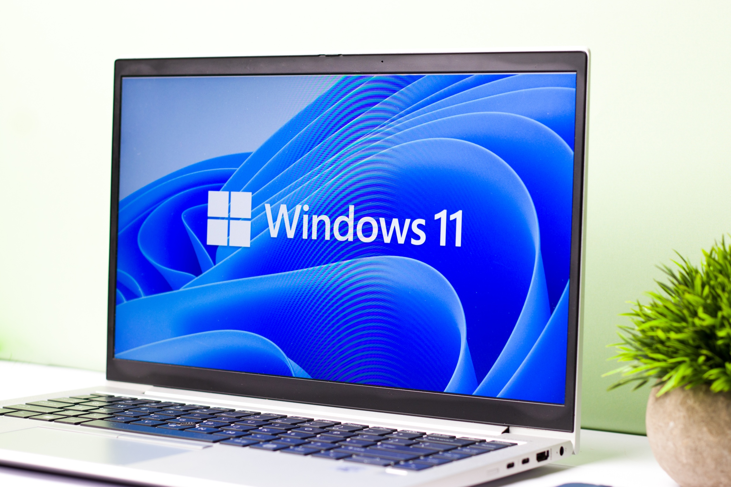 Microsoft soluciona más de 100 vulnerabilidades.
