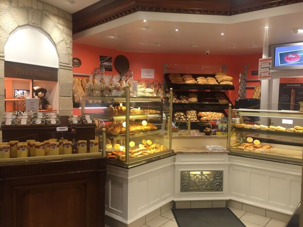 Para dedicarse a su esposo enfermo, una panadera de Puy-de-Dôme