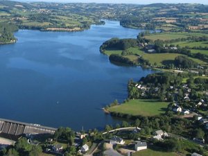 Prohibición de nadar en este lago de Aveyron: una medida