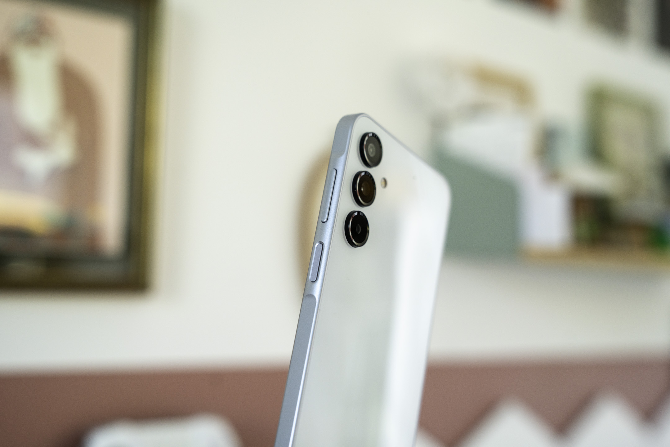 Samsung presenta su smartphone de bajo presupuesto con IA y