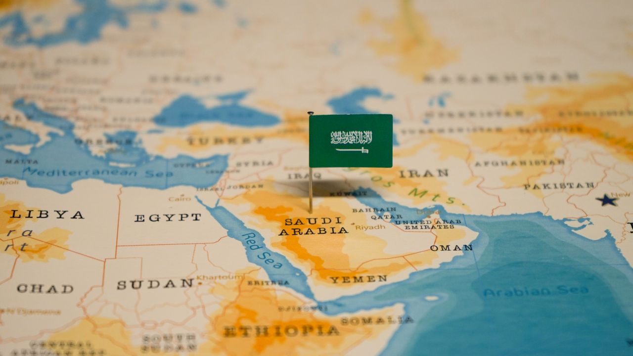 Un chatbot con "valores islámicos" lanzado en Arabia Saudita.