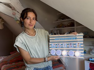 VÍDEO. Cómo esta "hada del sueño" hace dormir a los